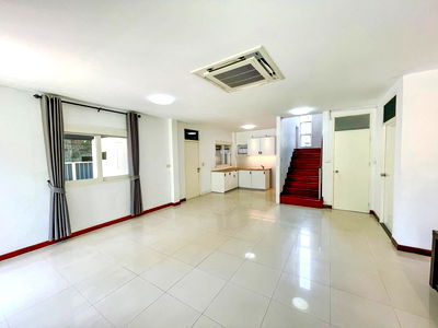 เช่าบ้านเดี่ยว ถนนวัชรพล : 🏡ให้เช่าบ้านเดี่ยว 2 ชั้น พร้อมเข้าอยู่(รามอินทรา42)