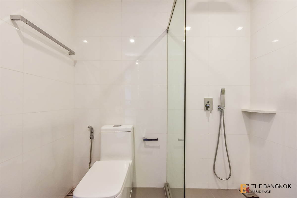 รูป ยูนิต Luxury หรูหราแบบไม่ต้องรอ เดอะรูม พระราม 4 ใกล้ MRT สถานีหัวลำโพง - รูปที่ 4/10