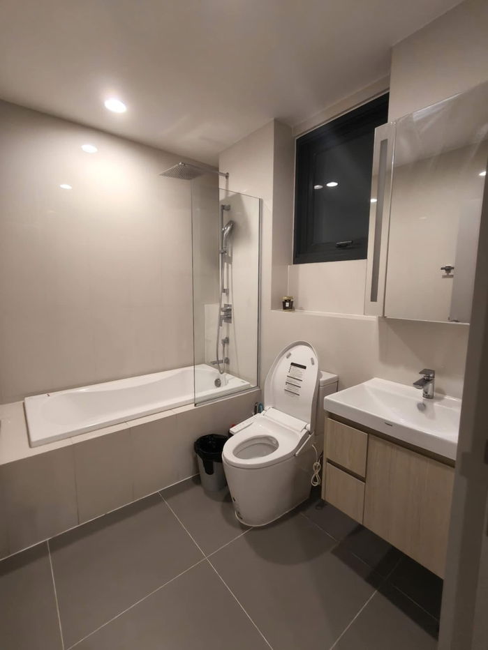 picture 📢 FREE ROOM ! | For rent OKA HAUS Sukhumvit 36 There is a shuttle service to BTS Thonglor ready to move in ! 🧁 - 8/9