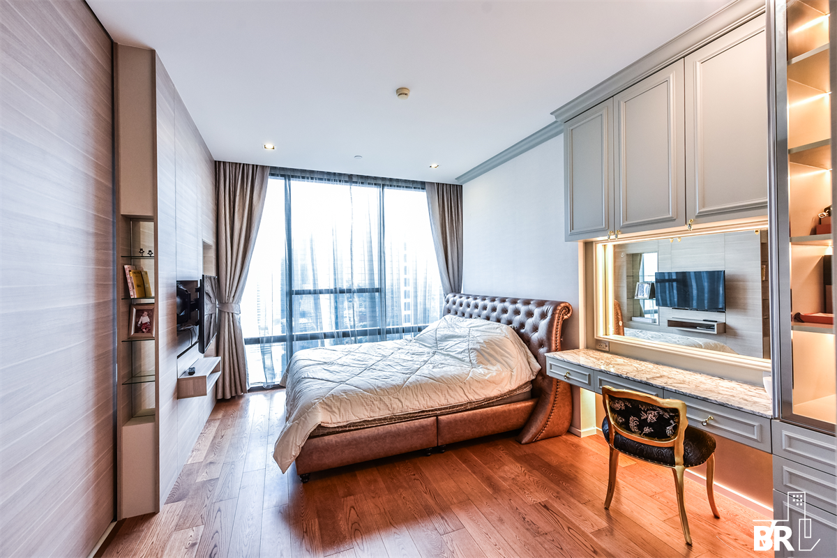 picture The Bangkok Sathorn near BTS Surasak Ultimate Luxury Condo in Business District - 5/10