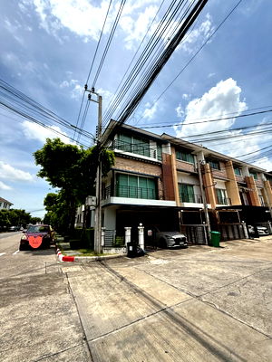 โฮมออฟฟิศ เขตบึงกุ่ม : 📣ขายทาวน์โฮม🏢 หมู่บ้านทาวน์พลัส เกษตร-นวมินทร์ 🏡 ใกล้เซ็นทรัลอีสส์วิล แปลงมุม ทำเลดี ราคา 5.79 ล้าน ฟรีโอน ‼️  