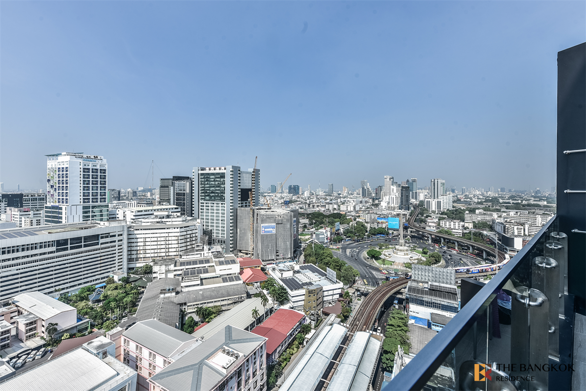 picture Ultimate Luxury Lifestyle with Convenience Ideo Q Victory near BTS Victory Monument - 8/10