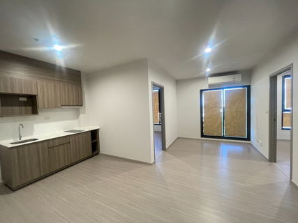 Selling down payment, cheaper than the project, lots of freebies!! Corner room, The Parkland Phetkasem 56