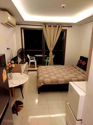 Condos for rent Pattaya : Great Price Studio with Water Park & In-Room Washing Machine!