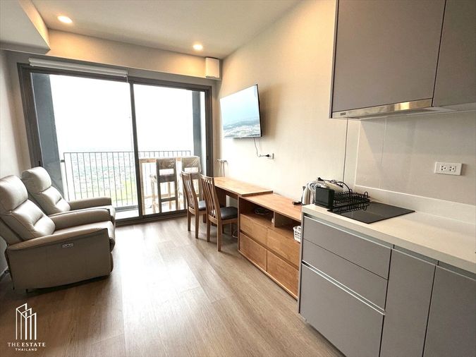 For rent Whizdom The Forestias (Destinia) ชั้นสูงมาก ทิศเหนือ วิวสนามบินสุวรรณภูมิ 35.86 sq.m. 1 bedroom