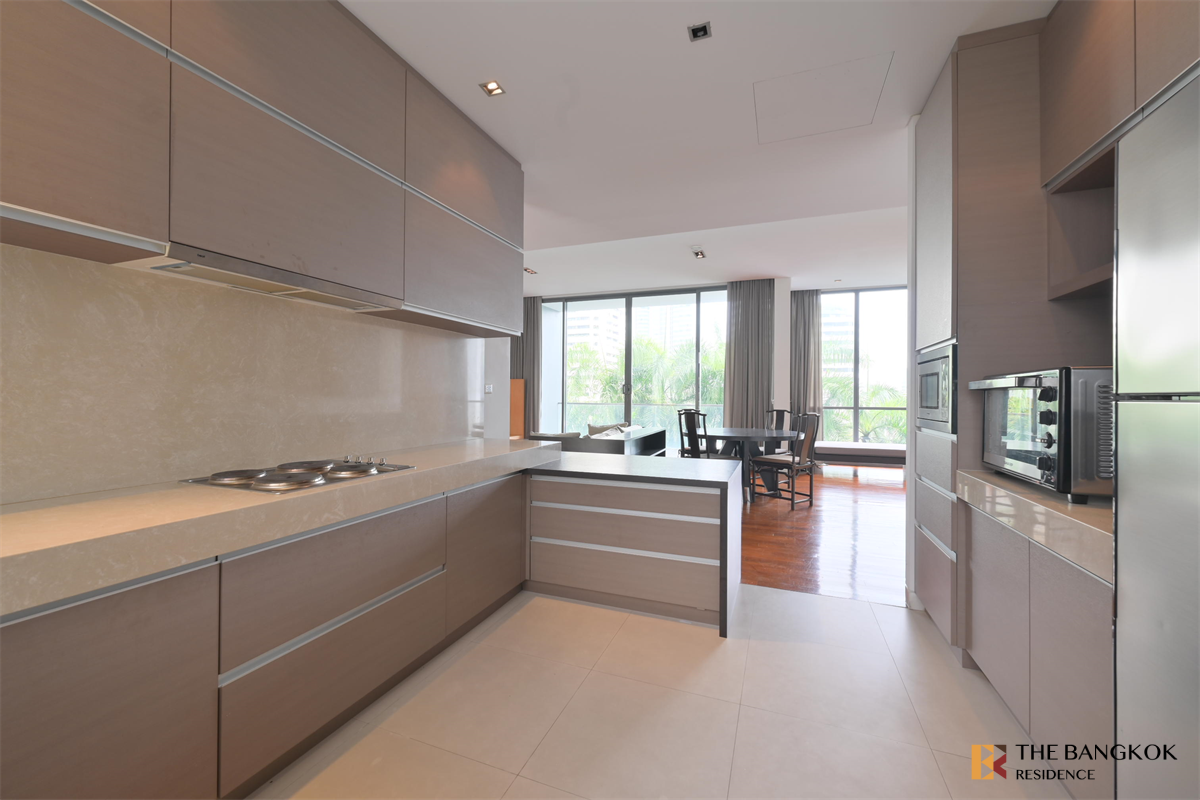 picture Domus 16,18 near BTS Asok The Privilege of Luxury in an Economic Hub Location - 1/10