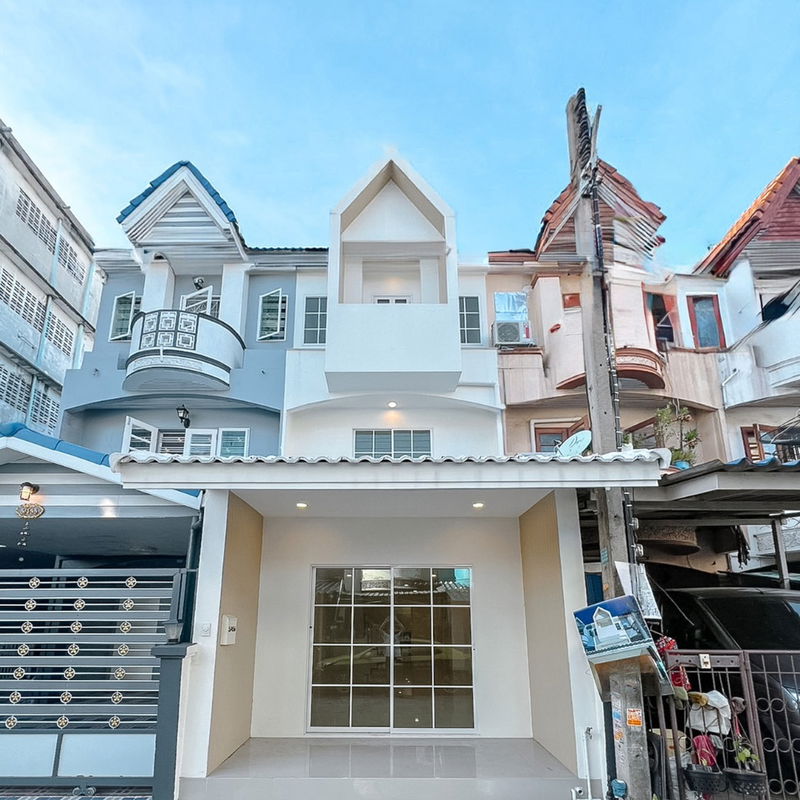 ขายทาวน์โฮม : 🏡 บ้านสวย ! รีโนเวทใหม่ทั้งหลัง "หมู่บ้าน พงษ์ศิริชัย 2" เพียง 1.99 ล้านบาท‼️