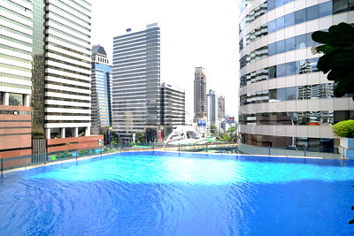 Condos for sale :  The Infinity near BTS Saint Louis Ultimate Luxury Lifestyle with Convenience 