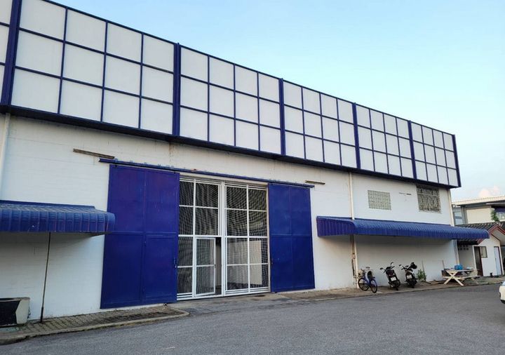 Call : 081-620-1889 Warehouse with office area 1200 sq.m Soi Udomsuk 37, Sukhumvit 103, Bang Chak, Phra Khanong