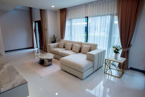 picture FOR RENT THE CITY BANGNA / 4 bedrooms 5 bathrooms / 76 Sqw. 350 Sqm. **189,000** NEW HOUSE. CLOSE TO MEGA BANGNA - 3/15