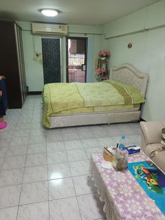 ด่วนที่สุด! โอกาสแบบนี้ไม่ได้มีบ่อย! 🏢 คอนโดทำเลทอง ติดรถไฟฟ้า แค่ 4 แสนกว่า!!