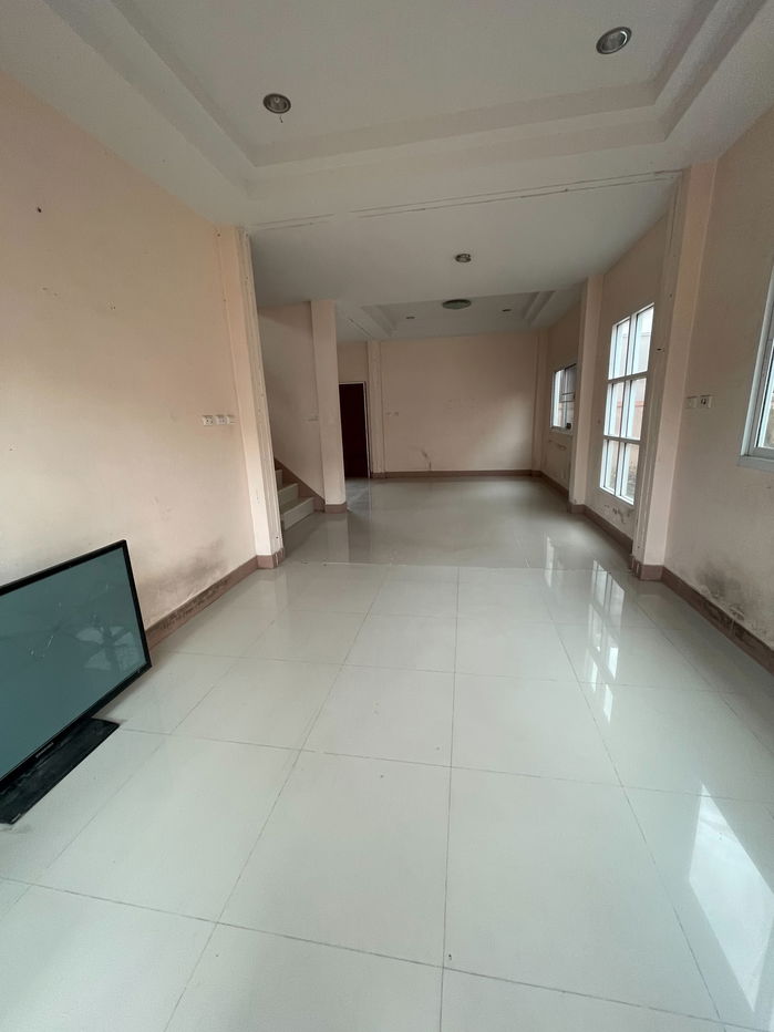 รูป บ้านเดี่ยว เนื้อที่ทั้งหมด 204 ตารางเมตร 902/18 หมู่ 2 หมู่บ้านประกายทอง ตำบลควนลัง อำเภอหาดใหญ่ สงขลา ราคา 3,150,000 บาท - รูปที่ 4/12