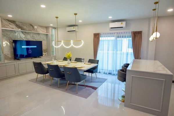 picture FOR RENT THE CITY BANGNA / 4 bedrooms 5 bathrooms / 76 Sqw. 350 Sqm. **189,000** NEW HOUSE. CLOSE TO MEGA BANGNA - 13/15