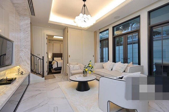 picture FOR SALE  HOUSE PROPERTY  72900000 BAHT. - 2/8