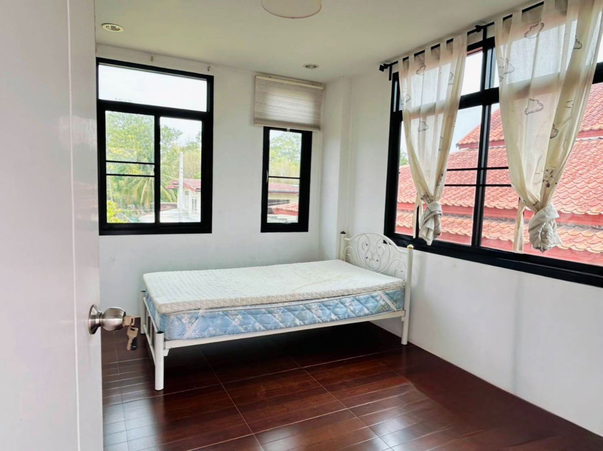 รูป ขายบ้านเดี่ยวพร้อมที่ดิน ทำเลทอง อำเภอสว่างแดนดิน จังหวัดสกลนคร - รูปที่ 6/7