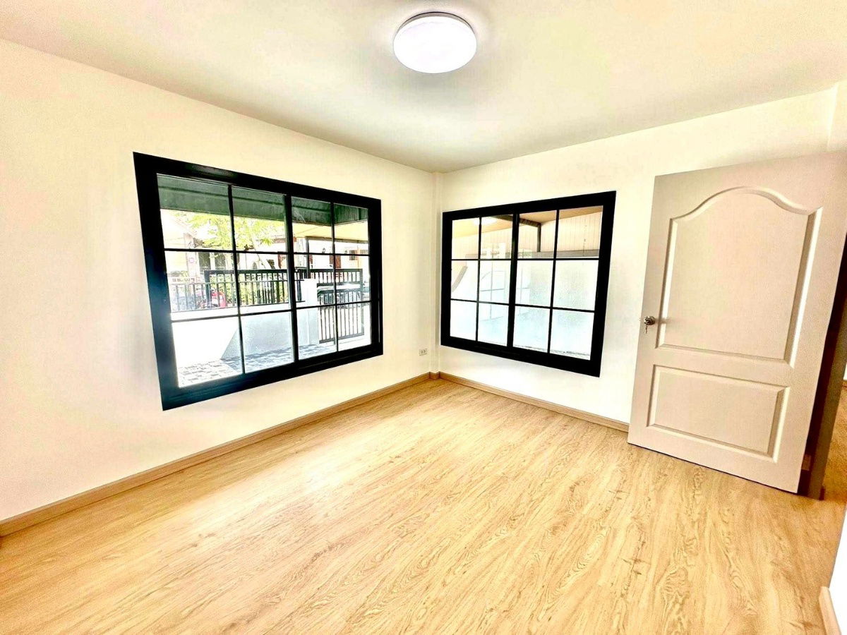 รูป 🏘 บ้านชั้นเดียว รีโนเวทใหม่ โซนสามกอง หลังอีเกีย ใกล้สิ่งอำนวยความสะดวก  🏘  📍หมู่บ้านร็อคการ์เด้น1 , รัษฎา - รูปที่ 9/17