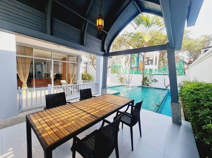 บ้านพูลวิลล่านาคาวารี พัทยา หาดจอมเทียน