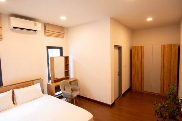 picture FOR RENT THE CITY BANGNA / 4 bedrooms 5 bathrooms / 76 Sqw. 350 Sqm. **189,000** NEW HOUSE. CLOSE TO MEGA BANGNA - 10/15
