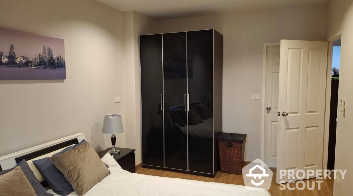 picture 2-BR Condo at 103 Central Condominium in Chai Sathan (ID 1814193) - 8/12