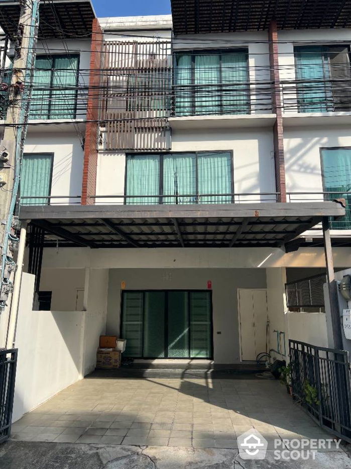 รูป ทาวน์เฮาท์ 3-ห้องนอน ใน รามอินทรา (ID 1998835) - รูปที่ 1/14