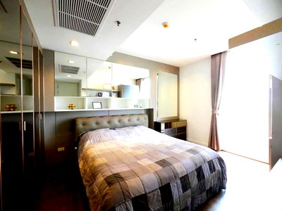 Condos for rent : ST051 For Rent! Nara 9  Condominium