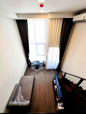 เช่าคอนโด ตลาดสามย่าน : 🔥ห้องDuplex 1นอน ไซส์ใหญ่ เฟอร์จัดเต็มมาก มี Auto Parking คอนโดทำเลดีใกล้ จุฬา , MRT สามย่าน @ Park Origin Chula Samyan