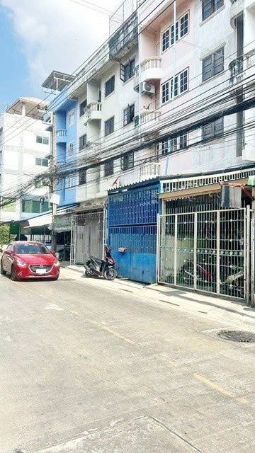 picture MRT SriBearing 600m. For rent commercial building 4.5-storey including rooftop 352sq.m. 21sq.wa. - 3/8