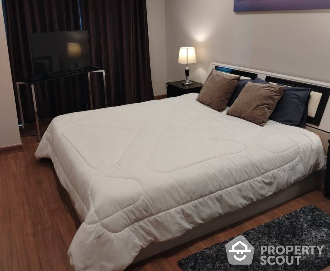 picture 2-BR Condo at 103 Central Condominium in Chai Sathan (ID 1814193) - 4/12