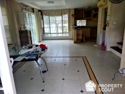 Houses for sale Nonthaburi : 3-BR House in Bang Len (ID 1882397)