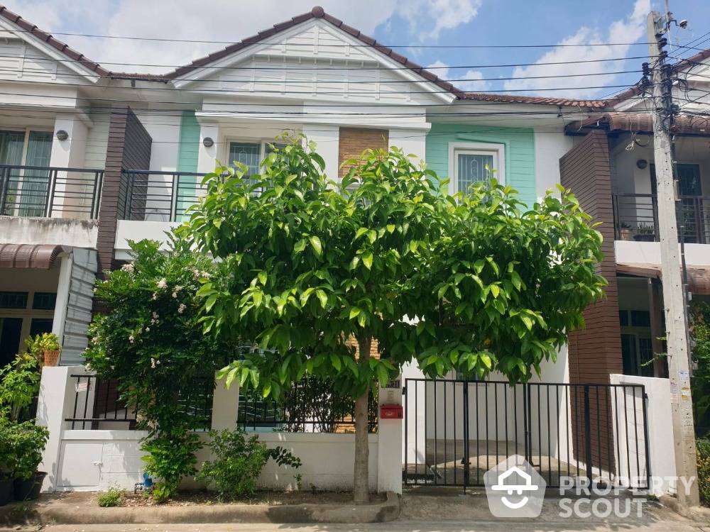 picture 3-BR Townhouse near MRT Khlong Bang Phai (ID 1322241) - 2/15