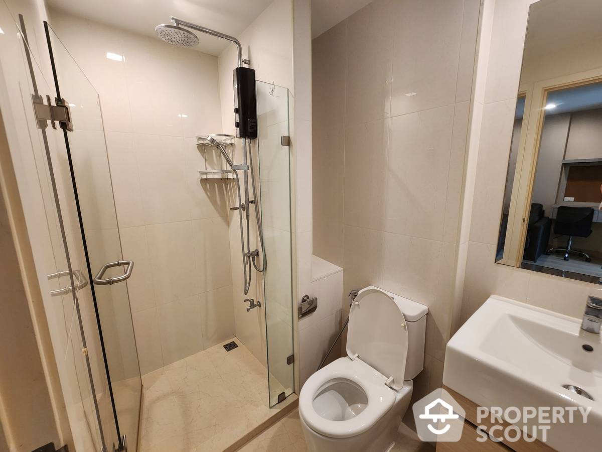 picture 1-BR Condo at Metroluxe Rama 4 near BTS Ekkamai (ID 2147216) - 7/8
