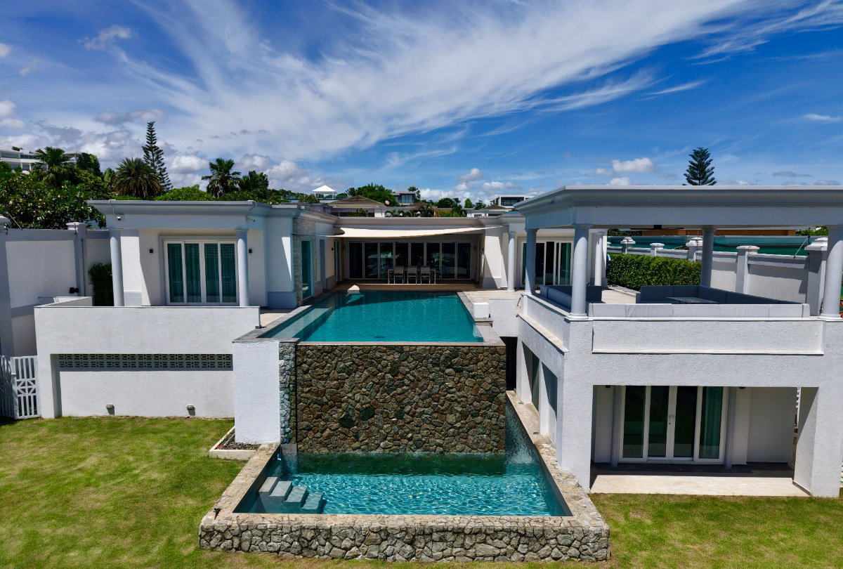 Siam Royal View villa วิลล่าสุดหรู พร้อมเฟอร์นิเจอร์ครบครัน พร้อมสิ่งอำนวยความสะดวก
