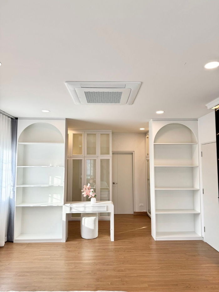 picture CENTRO Bangna Phase 2 , private corner plot near Mega Bangna - 8/19