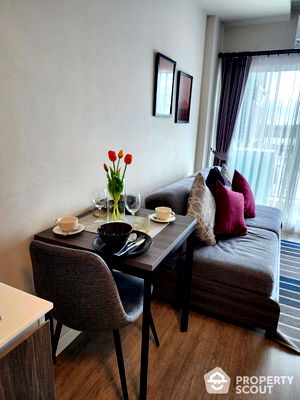 Condos for rent 700 Year Sports Arena Chiang Mai : 1-BR Condo at Dcondo Rin Chiang Mai close to CentralFestival Chiangmai (ID 1531773)