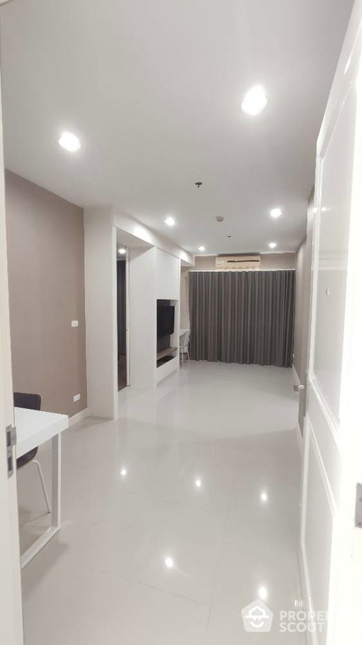 picture 1-BR Condo at Q House Sathorn near BTS Krung Thon Buri (ID 1092859) - 3/10