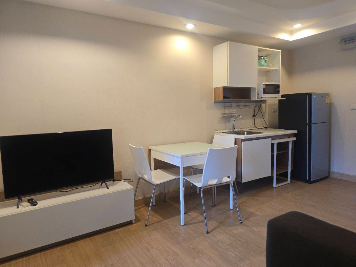 ให้เช่า ทรัมส์ เจ็ดยอด คอนโด Trams Condo  ใจกลางเชียงใหม่ ย่านเจ็ดยอด 2ห้องนอน โทร 082-389-9314 บู