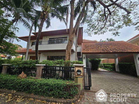 4-BR House in Bang Talat (ID 2130318)