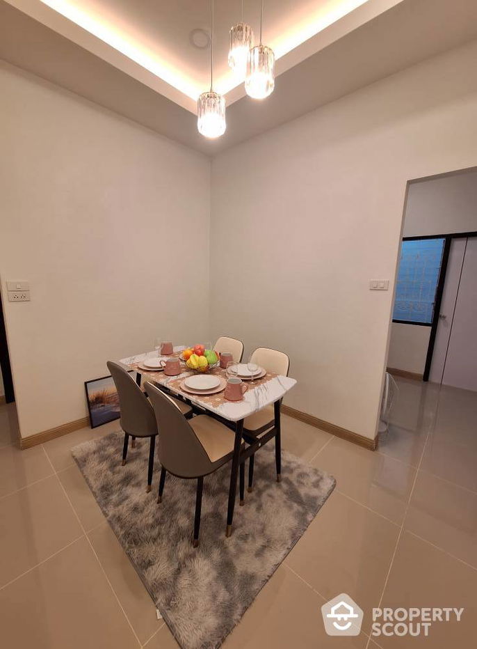รูป ทาวน์เฮาท์ 2-ห้องนอน ใกล้ พัทยาตะวันออก (ID 2099785) - รูปที่ 4/13