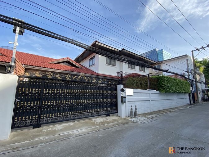 เฮ้าส์ แอเรีย พหลโยธิน  ยูนิต Luxury หรูหราแบบไม่ต้องรอ