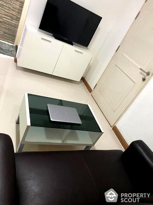 Condos for rent Don Mueang New Market : 1-BR Condo at Reach Phahonyothin 52 in Khlong Thanon (ID 1885721)