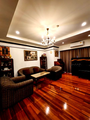 ขายคอนโด : Floraville Condominium พัฒนาการ ตกแต่งใหม่ พร้อมเข้าอยู่
