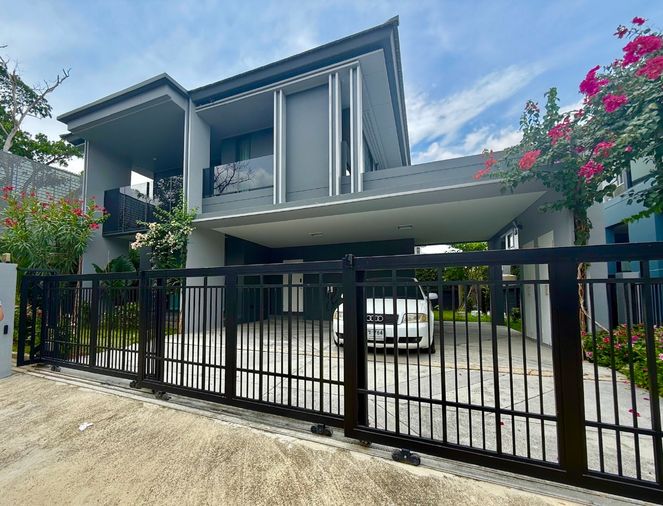 Setthasiri Krungthep Kreetha 2 Single House 4 bed 4 bath with EV Charge 160,000 baht