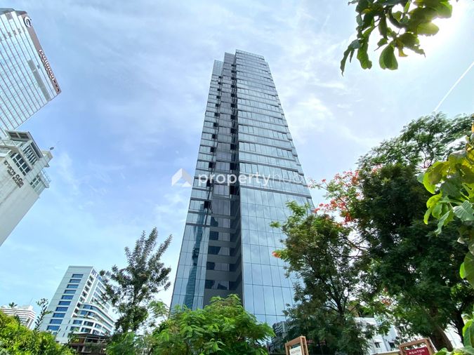 Ashton Silom