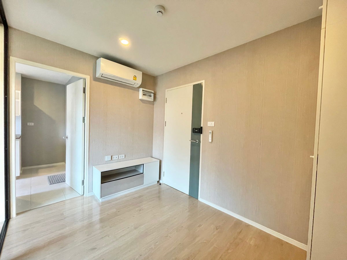 รูป ขายถูก I Condo ไอ คอนโด สุขุมวิท 77 เฟส 2 ห้องสภาพดี 1 ห้องนอน ติดถนนใหญ่ ใกล้โรบินสัน ลาดกระบัง สนามบินสุวรรณภูมิ Airport link มอเตอร์เวย์ และทางด่วน - รูปที่ 2/19