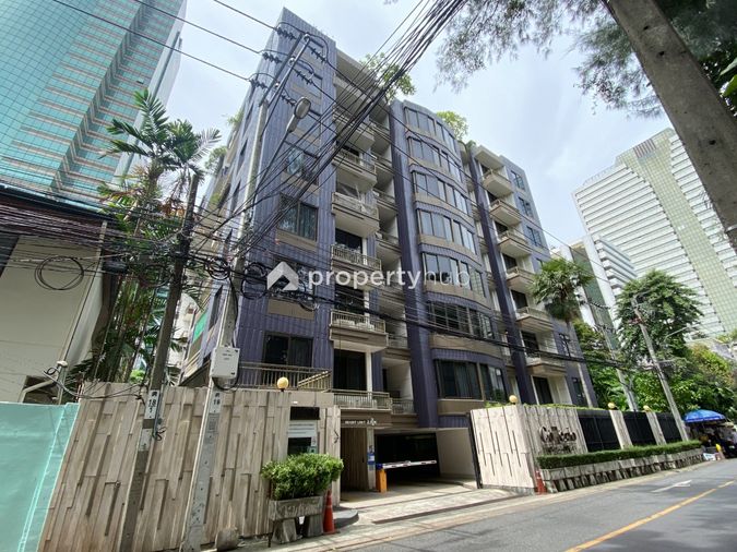 Collezio Sathorn-Pipat