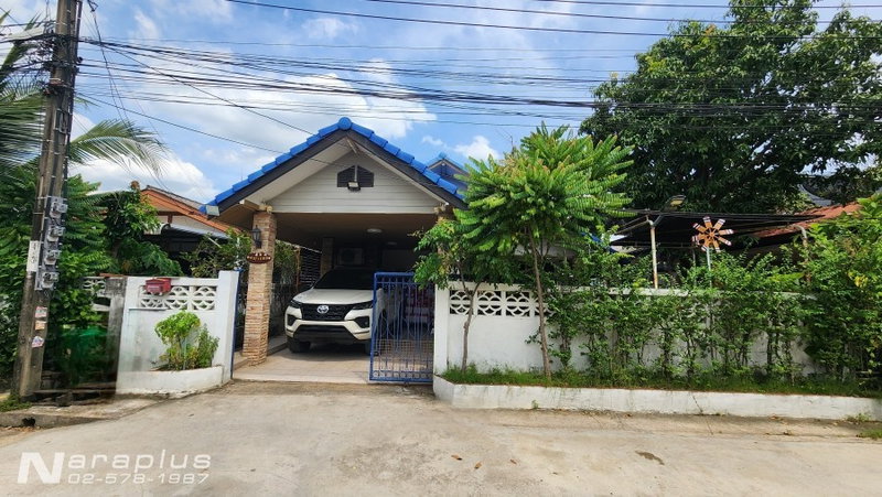 ขายบ้านเดี่ยว : 68060798 : ขายบ้านเดี่ยว 1 ชั้น บนที่ดินขนาด 40 ตารางวา หมู่บ้านเคหะธานี 4 ซอย 87 ถนนราษฎร์พัฒนา ( ซอยมิสทีน) สะพานสูง กรุงเทพมหานคร