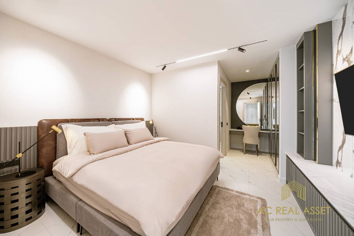 picture Luxurious penthouse, fully furnished, ready to move in, only 70 meters from Na Jomtien Beach - 17/28