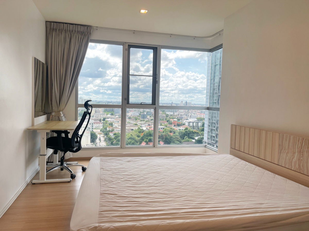 รูป For Sale condo  Rhythm Sukhumvit 50 2 Bed fully furnished corner room (S15-27383) - รูปที่ 8/11