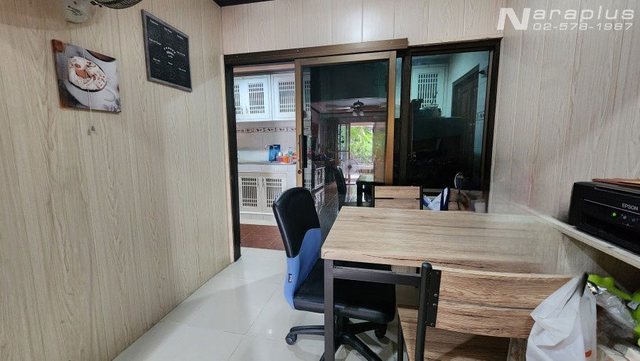 รูป 68060798 : ขายบ้านเดี่ยว 1 ชั้น บนที่ดินขนาด 40 ตารางวา หมู่บ้านเคหะธานี 4 ซอย 87 ถนนราษฎร์พัฒนา ( ซอยมิสทีน) สะพานสูง กรุงเทพมหานคร - รูปที่ 13/16