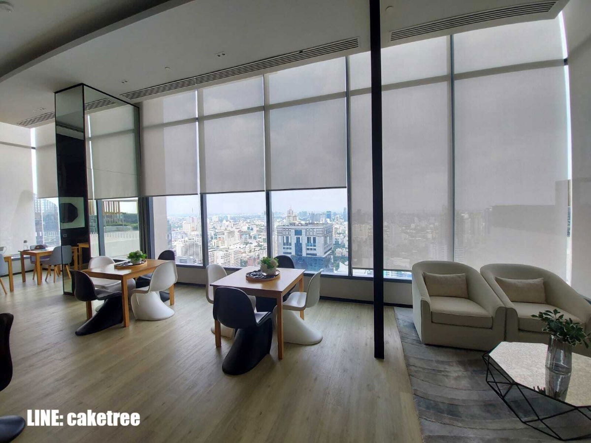 picture Homy and luxury 2 bedrooms unit for rent in the top location Esse Asoke. Well designed with high-level visions. BTS and MRT systems accessing.   - 42/49